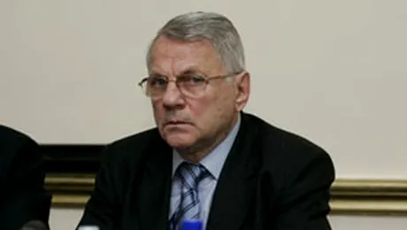 Radulescu: „Uhrin are voie sa stea pe banca!” (Sport.ro)