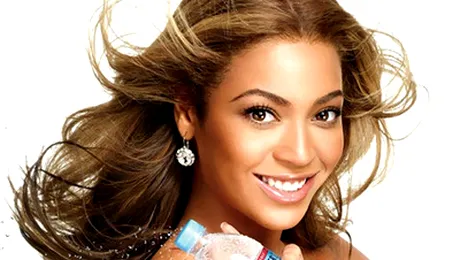 Beyonce isi promoveaza noul single intr-o reclama la apa minerala (Video)