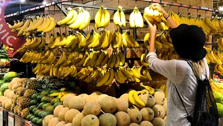 Dietă de mămică: O gravidă se hrănește cu 20 de banane pe zi