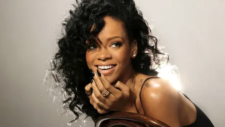 Rihanna, premiată la Fahion Awards din acest an