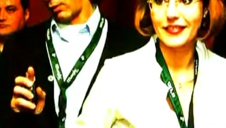 Încă un divorţ în showbiz. Iată ce cuplu îşi spune ADIO după 15 ani de mariaj!