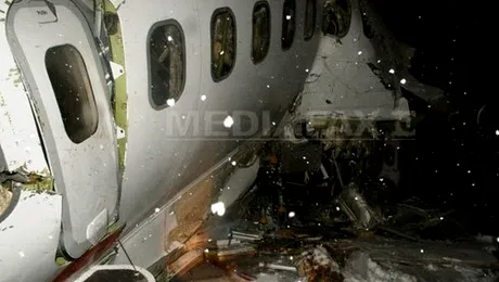 Accident aviatic in Iran: Cel putin 77 de morti, dupa prabusirea unui avion