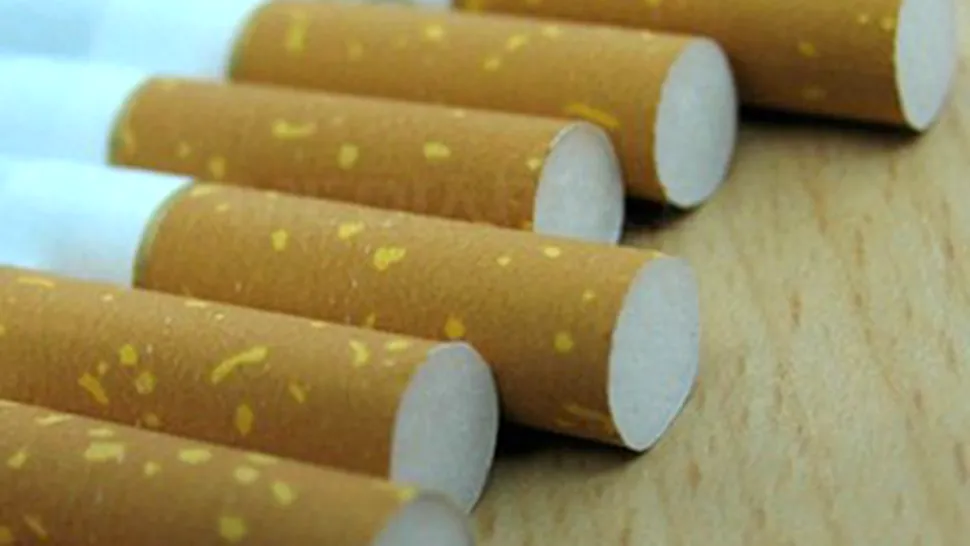 Legea care interzice total fumatul în spațiile publice, adoptată de Senat