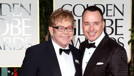 Elton John așteaptă al doilea copil, de la o mamă-surogat