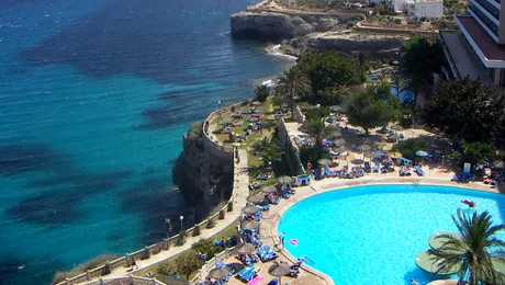 Mergi in insulele Baleare pe banii guvernului spaniol