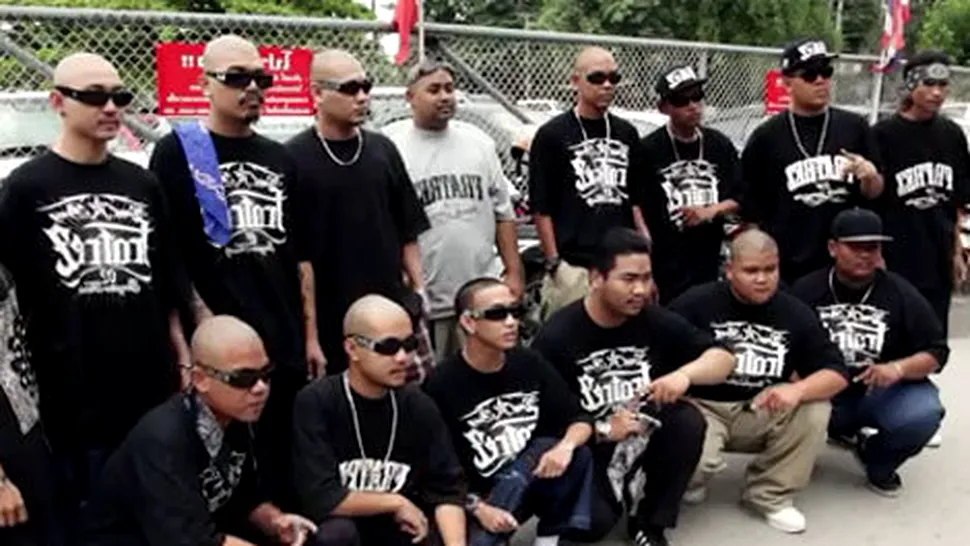 Gangsteri mexicani, copiați de bărbații din Bangkok (Video)