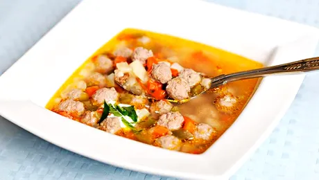 REȚETE CIORBĂ‚ DE PERIȘOARE: 11 rețete pentru ciorbă de perișoare