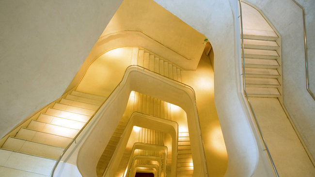 Scari din clădirea forum Caixa în Madrid