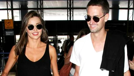 Miranda Kerr s-a logodit. Ce inel superb a primit de la miliardarul Evan Spiegel – FOTO