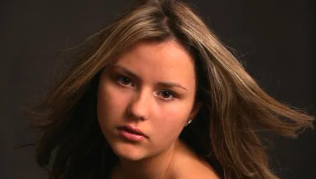 Daniela Crudu, fotografii indraznete inainte de celebritate (Galerie Foto)