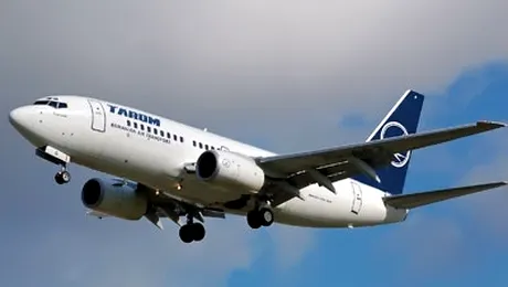 Avioanele Tarom zboara pe jumatate goale
