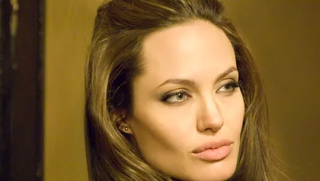 Angelina Jolie nu are voie sa filmeze in Bosnia