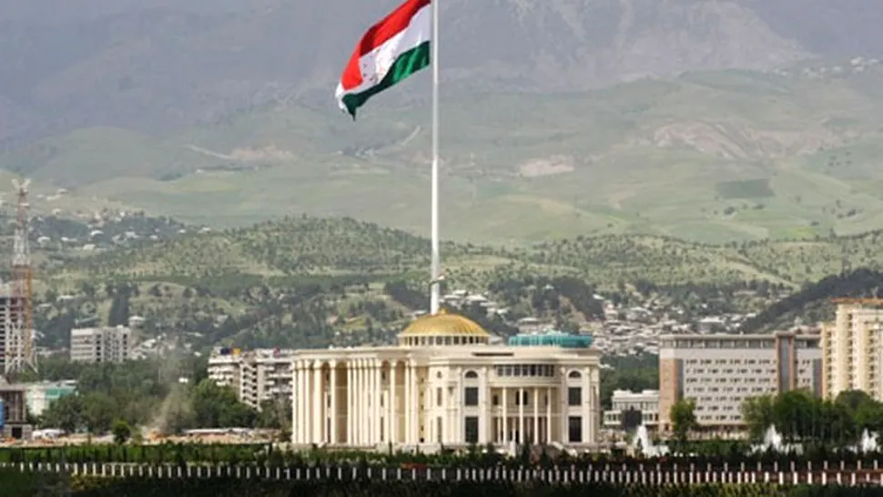Cel mai inalt catarg din lume, inaugurat in Tadjikistan