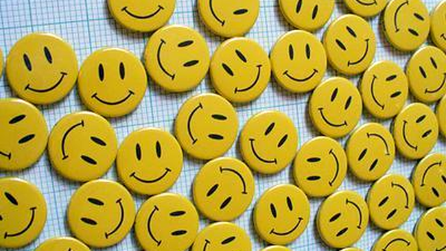 Fata galbena zambitoare