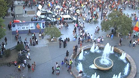 Protest in Piața Universității împotriva proiectului de la Roșia Montană