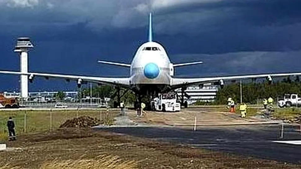 Un Boeing 747 a fost transformat in hotel! (poze)