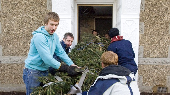 Prietenii la nevoie se cunosc