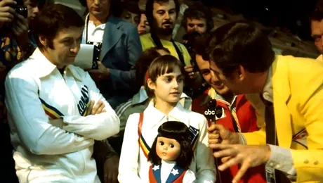 Papusa gimnasta, cadoul Nadiei Comaneci pentru copii