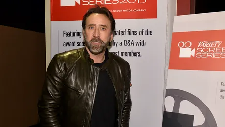 Nicolas Cage face parte din distribuţia unui film despre Edward Snowden
