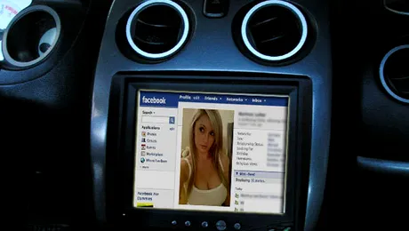 Facebook lanseaza socializarea la volan