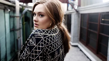 Adele, vocea care-şi cântă viaţa