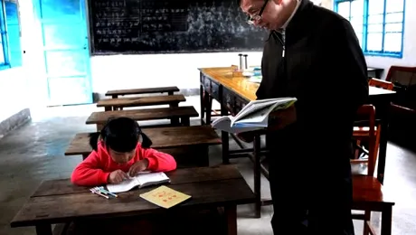 Ea este singura elevă a unei școli din China