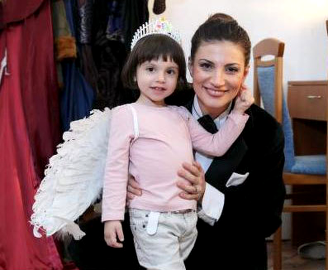 Ioana Ginghina si fiica ei