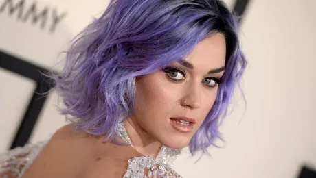 Katy Perry, din nou singură! S-a despărţit de iubit