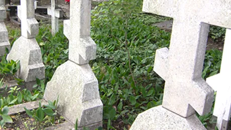 Parada modei în… cimitir