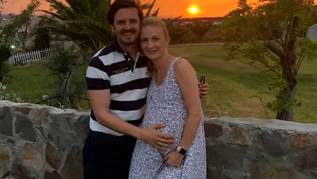 Mihai Petre, tătic pentru a doua oară. Soţia sa, Elwira Petre, a născut o fetiţă – FOTO