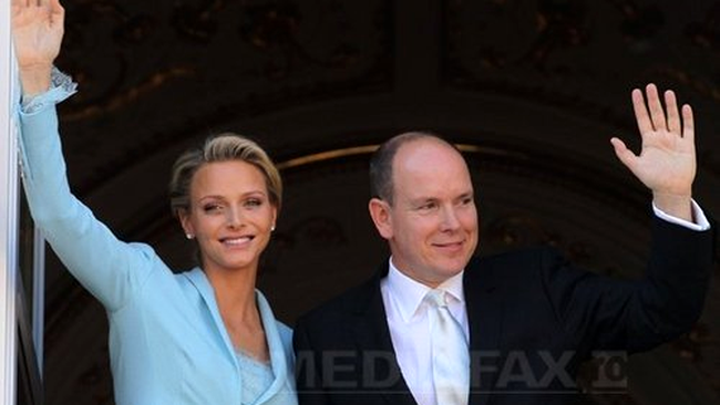 Principele Albert al II-lea de Monaco si logodnica sa, sud-africana Charlene Wittstock