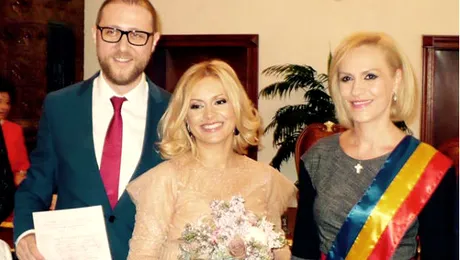 Simona Gherghe s-a căsătorit cu Răzvan Săndulescu. Au fost cununaţi de Gabriela Firea – FOTO