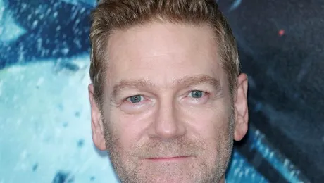 Kenneth Branagh va regiza un film despre grupul Bee Gees