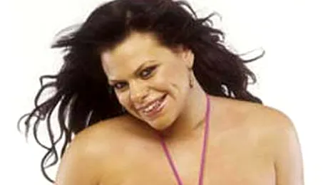Hainele lui Jade Goody vor fi scoase la licitatie!