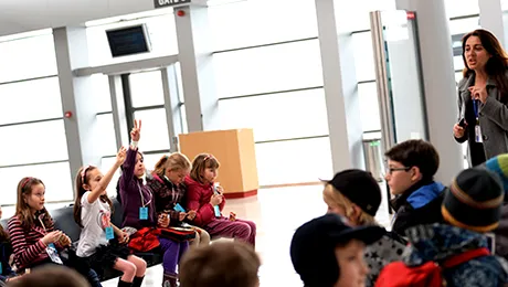 Câte zile de cursuri și de vacanță vor avea elevii în anul școlar 2014 – 2015