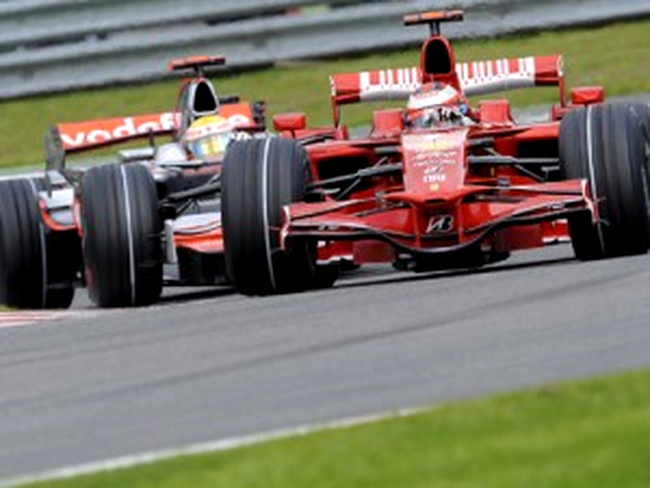 UPDATE: Ghinionistul Hamilton a pierdut a 13-a etapa din Formula 1