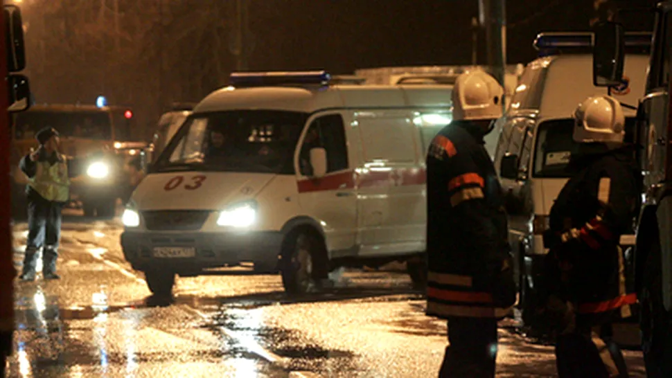 Cel putin 37 de morti in urma a doua explozii la metroul din Moscova (video)