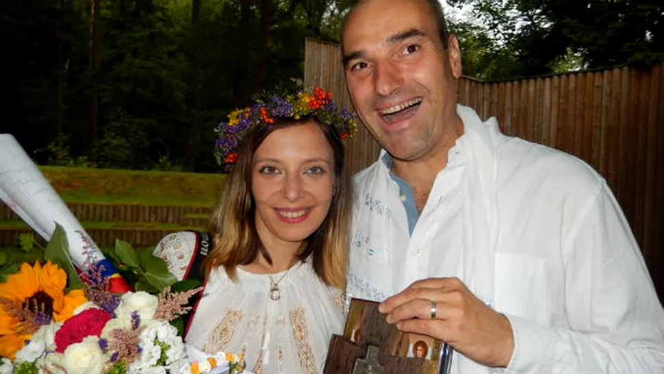 

Roxana Iliescu, gravidă la 39 de ani! Mai are două fetiţe