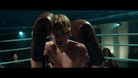 Justin Bieber își reamintește că l-a provocat, degeaba, pe Tom Cruise la un meci MMA