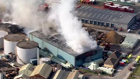 Londra: Cel mai mare incendiu din ultimii ani