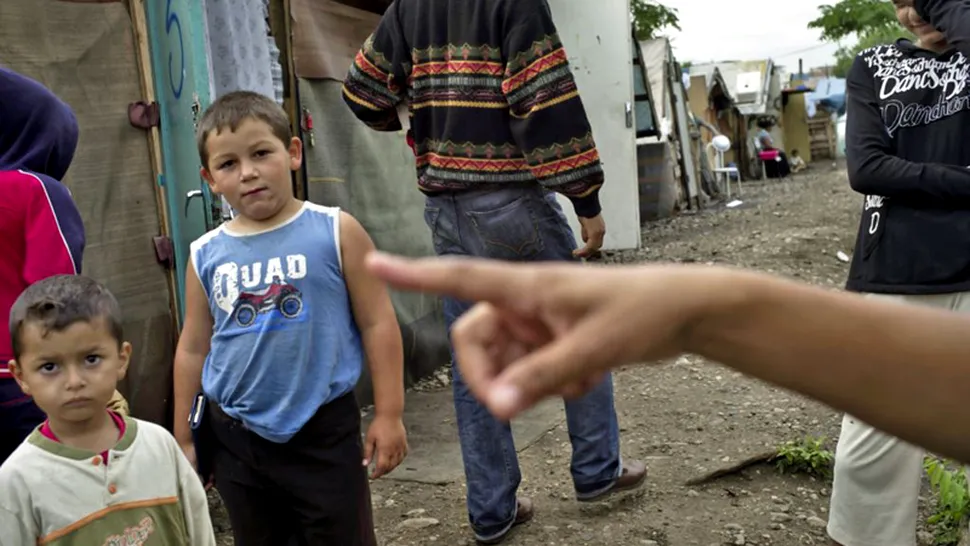 Franța a expulzat în 2013 de două ori mai mulți romi decât anul predecent