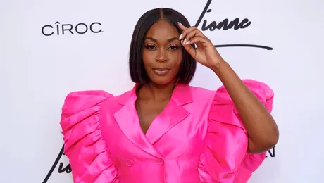 Nafessa Williams va juca rolul asistentei lui Whitney Houston în ”I Wanna Dance With Somebody”