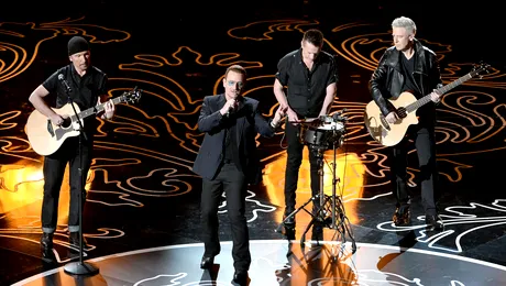 Trupa U2 urcă pe scena MTV EMA 2014