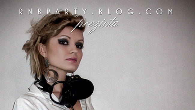 DJ Silvia in Tan Tan