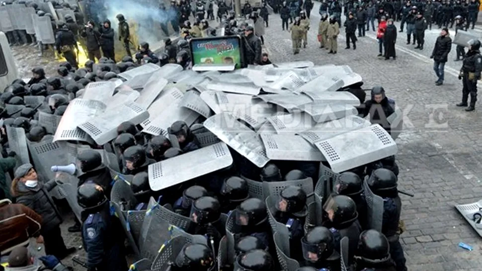 Ucraina: Peste 200.000 de oameni au manifestat împotriva regimului