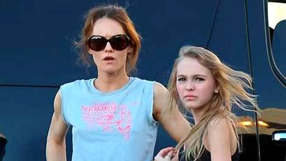 Lily Rose, fiica lui Johnny Depp, obsedata de Justin Bieber