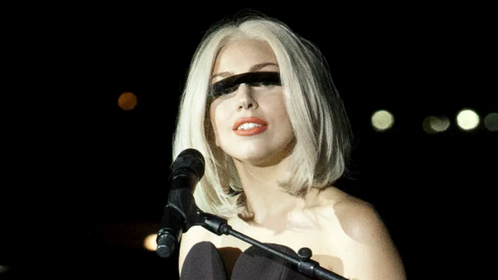 Lady Gaga, din nou pe scenă după operația la șold (Video)