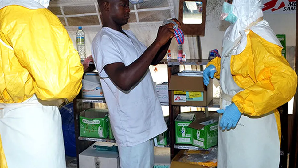 Epidemia de Ebola se răspândește rapid în lume
