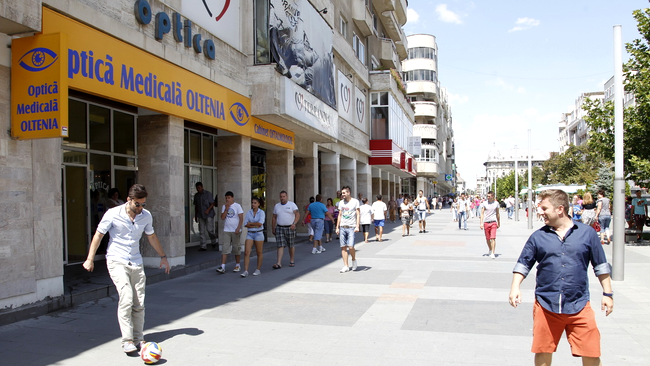 Pavel Bartos si Smiley