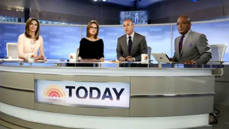 Imagini şocante în timpul unei emisiuni în direct: Un bărbat şi-a tăiat venele!